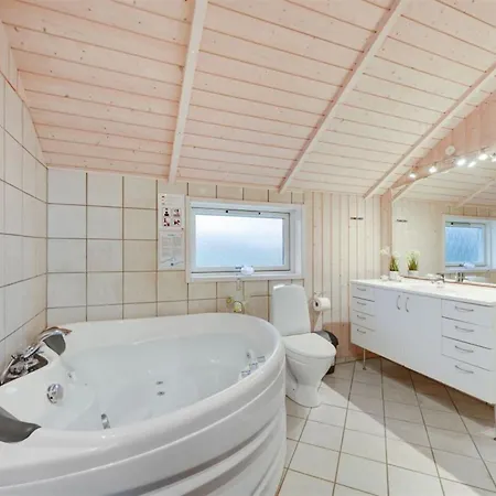Clarina - 800m To The Fjord By Interhome Hemmet